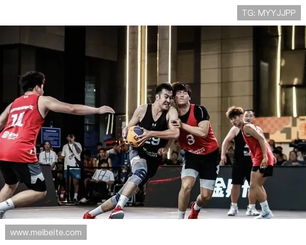 篮球点燃青春激情展现团队力量谱写拼搏与梦想的壮丽篇章