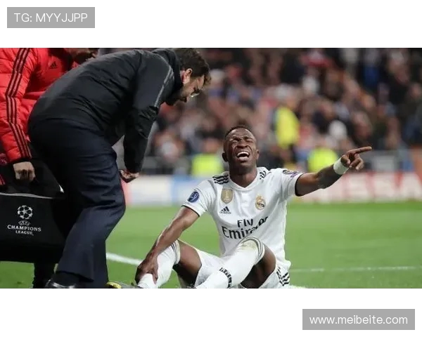 维尼修斯·儒尼奥尔：从巴西新星到世界足坛闪耀巨星的成长之路