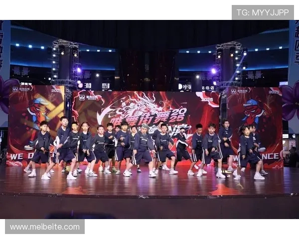 深圳街舞队在全国街舞大赛中的节奏表现精彩纷呈引发热烈讨论 深圳街舞队在全国街舞大赛中的节奏表现精彩纷呈引发热烈讨论