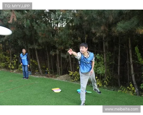 飞盘世界的追逐与梦想：赵娜的精彩飞盘生涯对话录